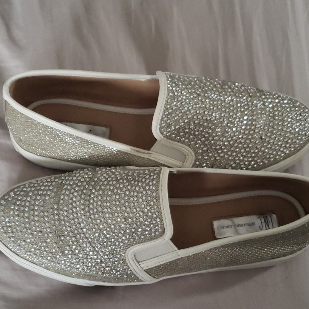 Shoes - Picture 3 of 3